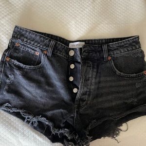 🌟 ZARA HIGH WAISTED DENIM SHORTS 🌟